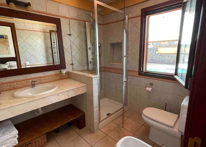 Muy Tranquila Con Piscina Privada فيلة