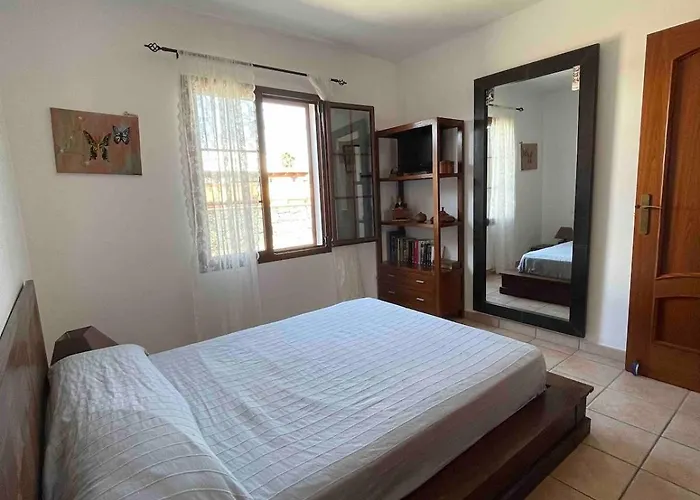 فيلة Muy Tranquila Con Piscina Privada *