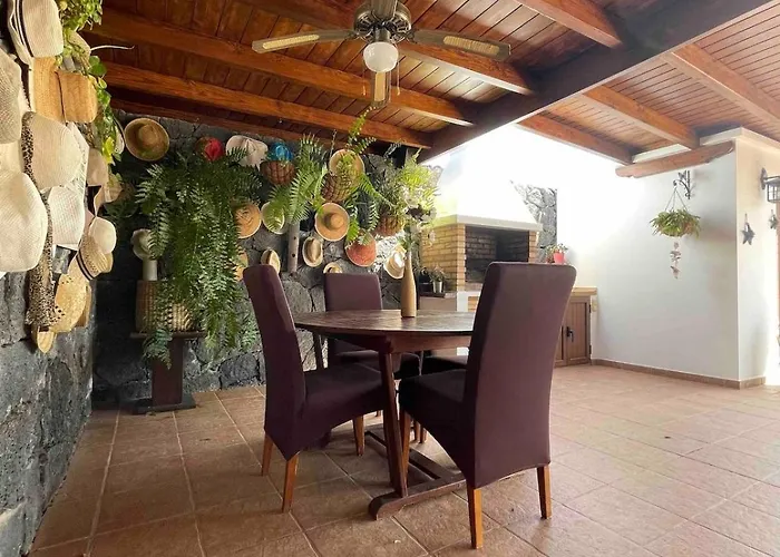 Muy Tranquila Con Piscina Privada فيلة