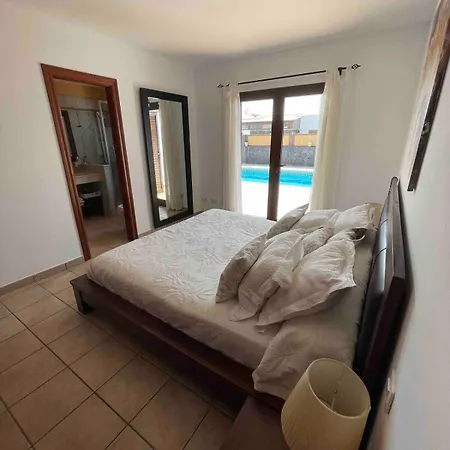 Muy Tranquila Con Piscina Privada * Playa Blanca (Lanzarote)