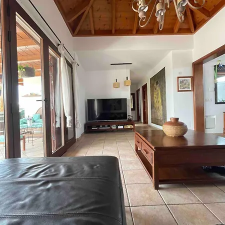 别墅 Muy Tranquila Con Piscina Privada 普拉亚布兰卡