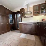 Muy Tranquila Con Piscina Privada