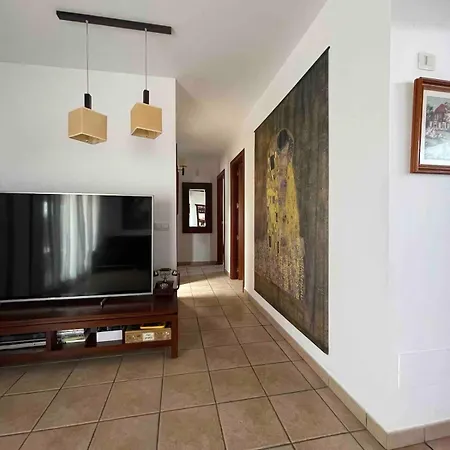 Muy Tranquila Con Piscina Privada