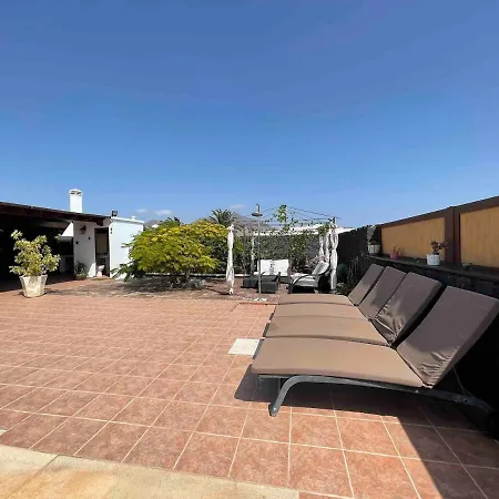 فيلة Muy Tranquila Con Piscina Privada *