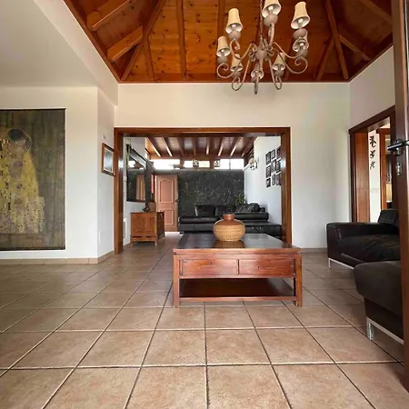 فيلة Muy Tranquila Con Piscina Privada *