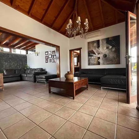 فيلة Muy Tranquila Con Piscina Privada بلايا بلانكا
