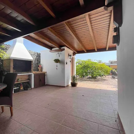 فيلة Muy Tranquila Con Piscina Privada *