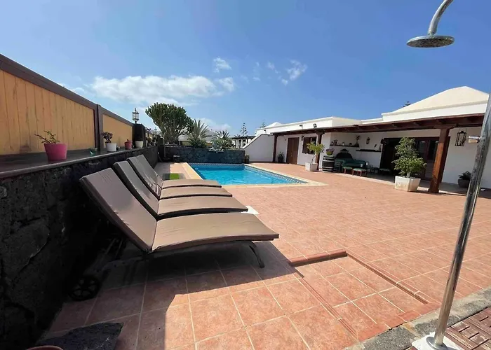 Muy Tranquila Con Piscina Privada Villa Playa Blanca (Lanzarote)